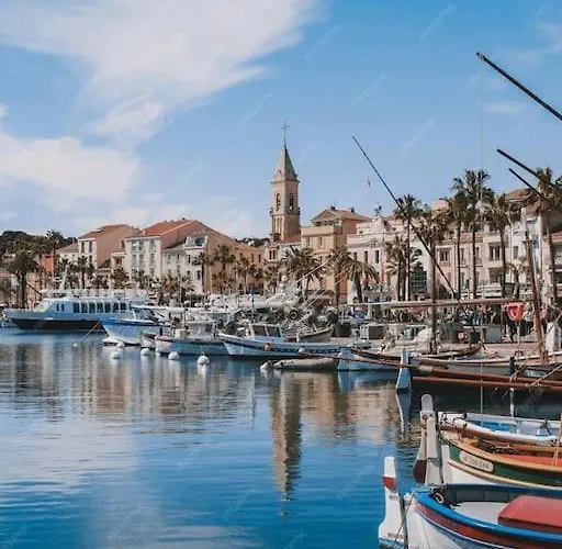 빌라 Magnifique Avec Piscine Vue 사나리쉬르메르