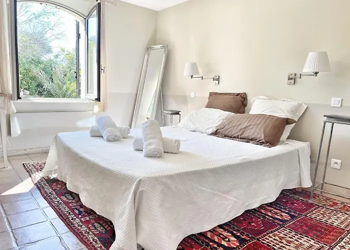 빌라 Magnifique Avec Piscine Vue 사나리쉬르메르